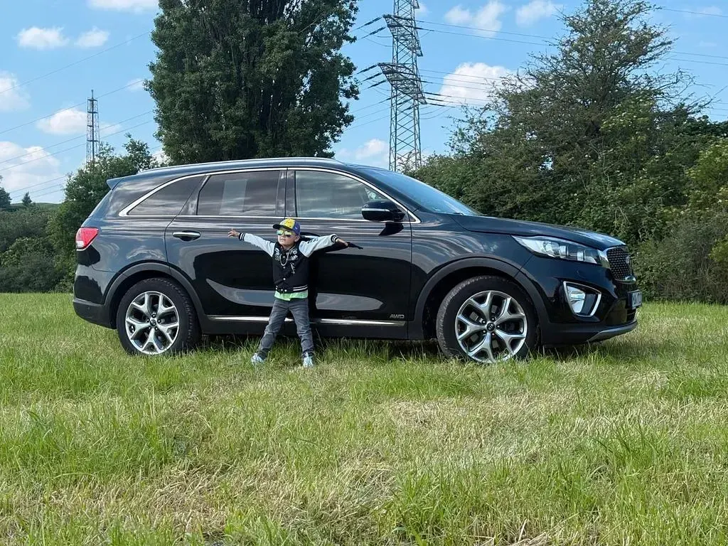 Używany Kia Sorento Platinum 200 KM (147 kW) 2016 Czarny SUV