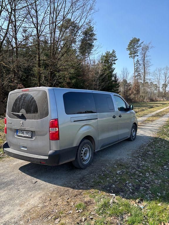 Gebraucht Peugeot Expert 144 PS (105 kW) 2021 Grau Van