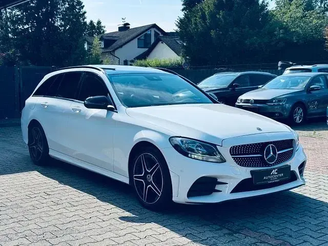 Gebraucht Mercedes C200 AMG line 160 PS (117 kW) 2019 Kombi
