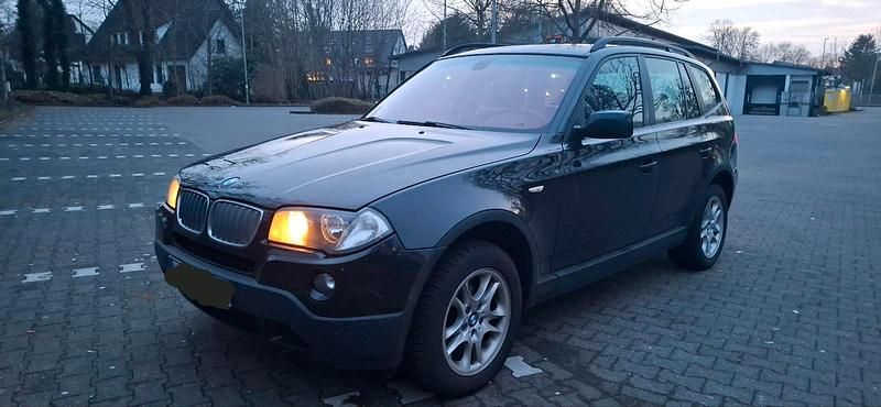 Schwarz Gebraucht 2010 BMW X3 SUV | 5.900 € (Fairer Preis) - Bild 1/4