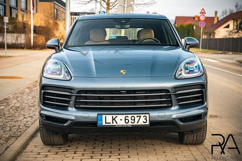 Second-hand Porsche Cayenne Basis 340 CP (250 kW) 2018 Albastru SUV