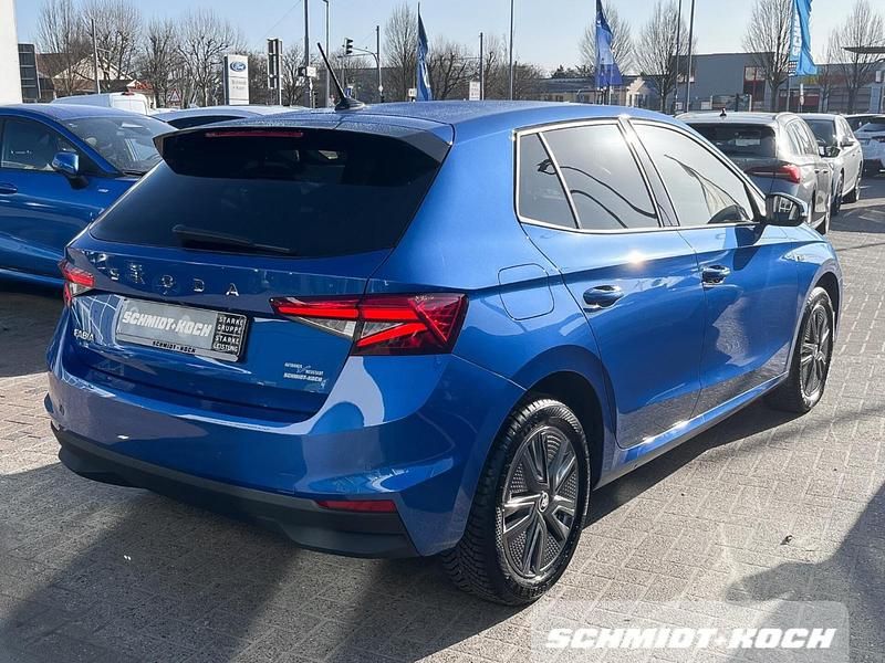 Gebraucht Skoda Fabia Drive 80 PS (58 kW) 2024 Raceblau metallic Kleinwagen
