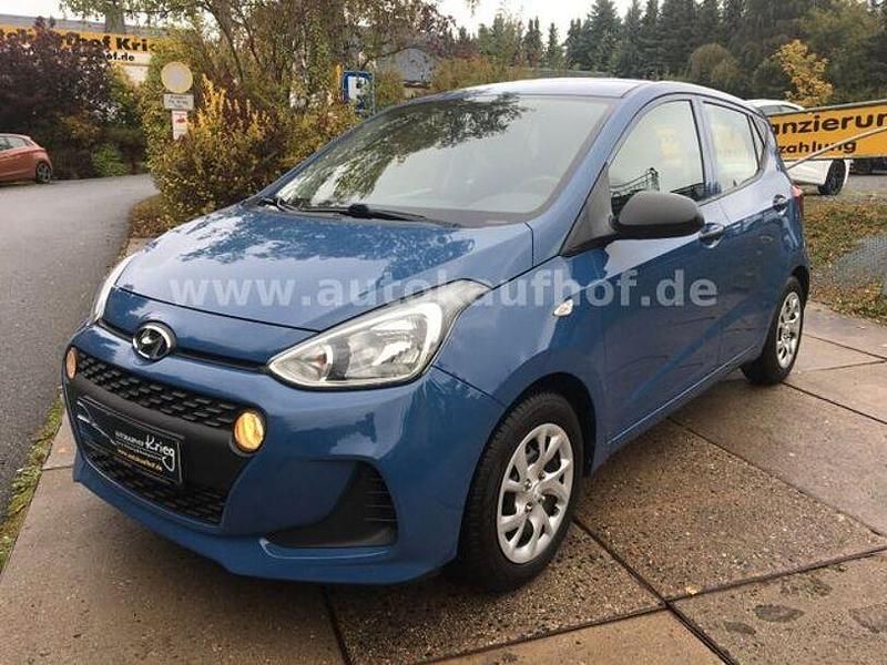 Gebraucht Hyundai i10 Classic 67 PS (49 kW) 2018 Blau Kleinwagen