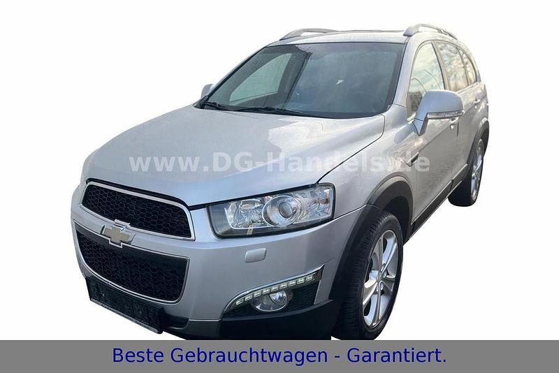 Silber Gebraucht 2012 Chevrolet Captiva LTZ SUV | 7.590 € (Fairer Preis) - Bild 1/4