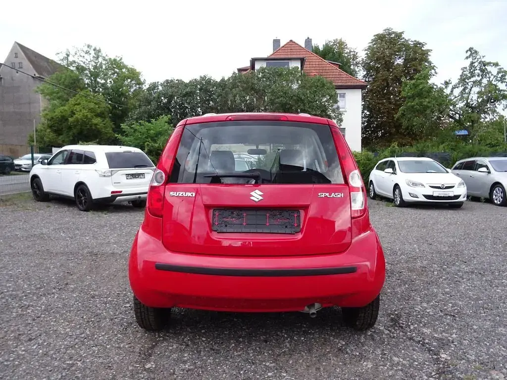 Gebraucht Suzuki Splash Basic 65 PS (47 kW) 2009 Rot Kleinwagen