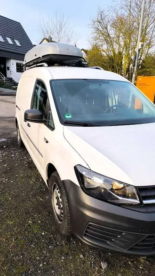 Gebraucht VW Caddy 102 PS (75 kW) 2020 Weiß Van / Kleinbus