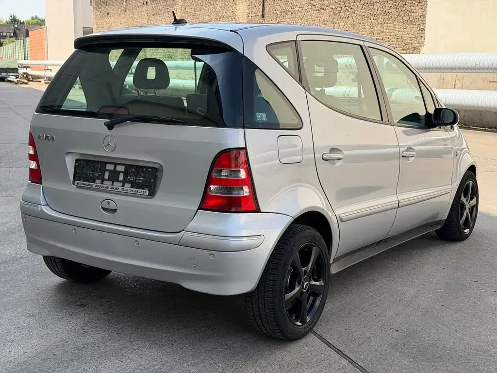 Gebraucht Mercedes A160 Elegance 102 PS (75 kW) 2001 Silber Kleinwagen