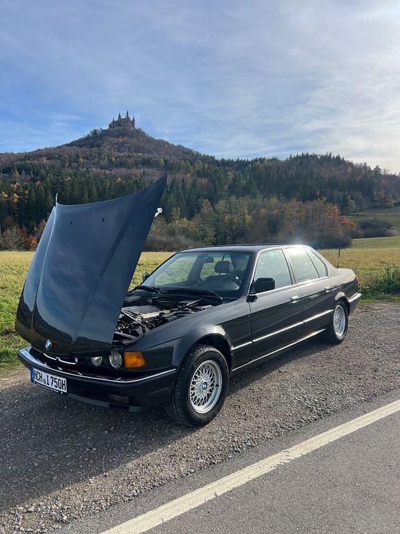 Gebraucht BMW 750 299 PS (219 kW) 1989 Schwarz Limousine