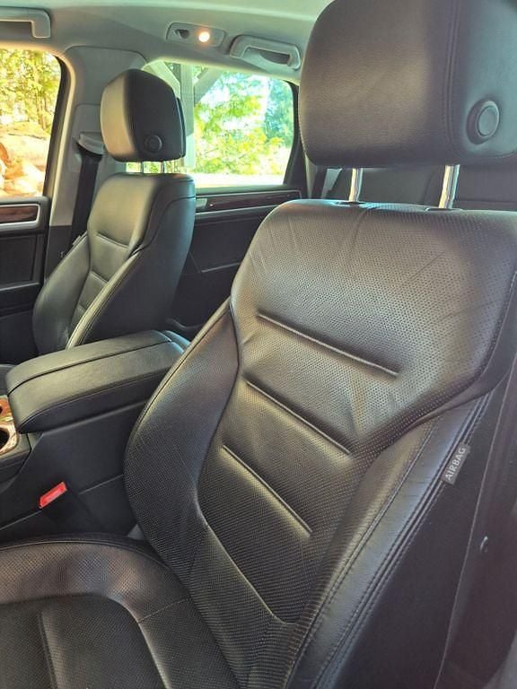 Gebraucht VW Touareg Individual 239 PS (175 kW) 2010 Schwarz SUV