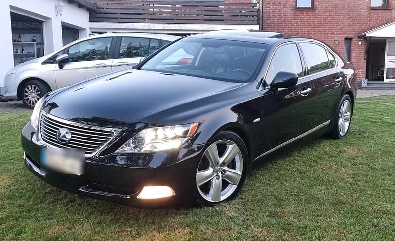 Schwarz Gebraucht 2007 Lexus LS600h L Limousine | 19.300 € - Bild 1/4