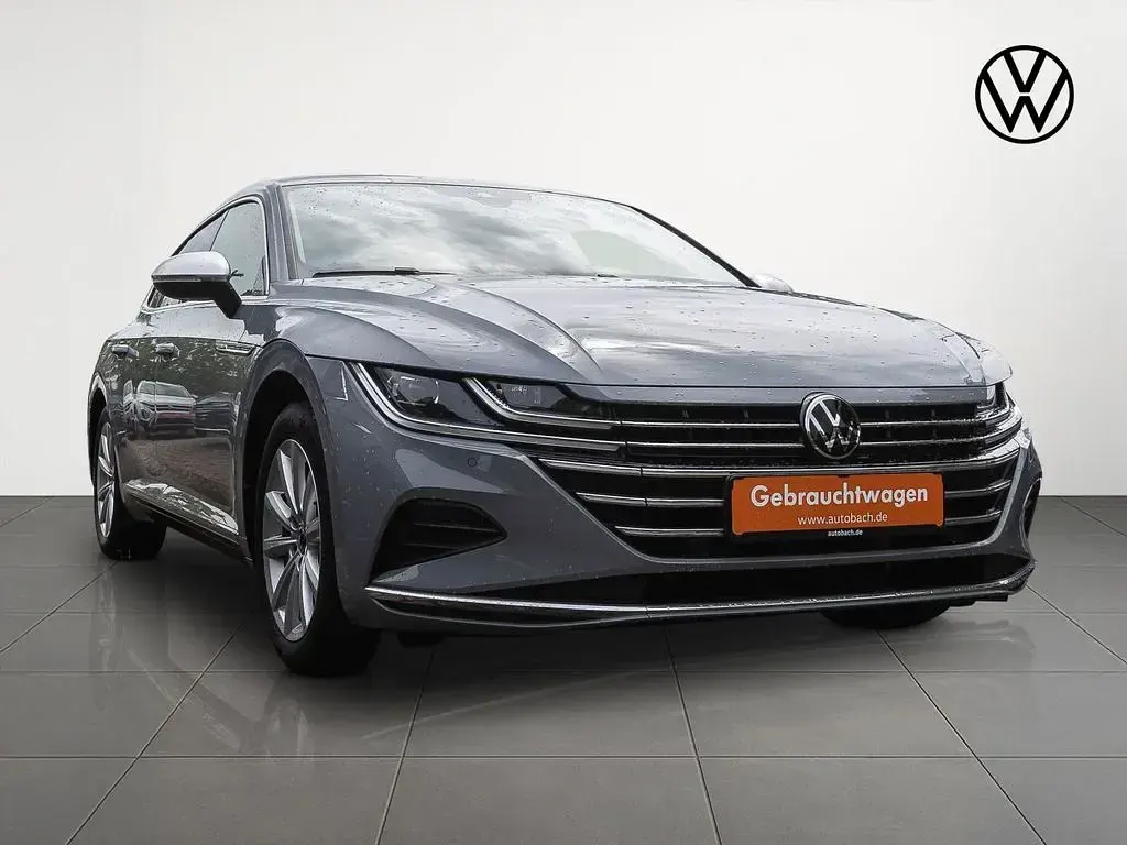 Gebraucht VW Arteon Elegance 190 PS (139 kW) 2023 Mondsteingrau Kombi