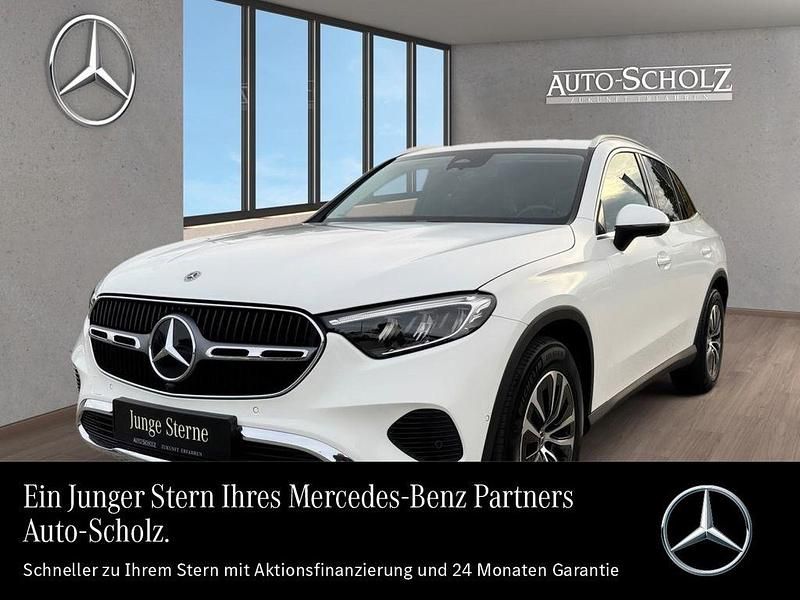 Weiß Gebraucht 2023 Mercedes GLC220 Avantgarde SUV | 43.286 € (Superpreis) - Bild 1/4