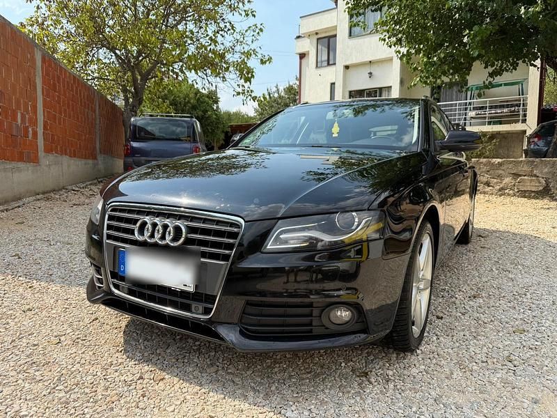 Schwarz Gebraucht 2011 Audi A4 Kombi | 7.000 € (Teuer) - Bild 1/4