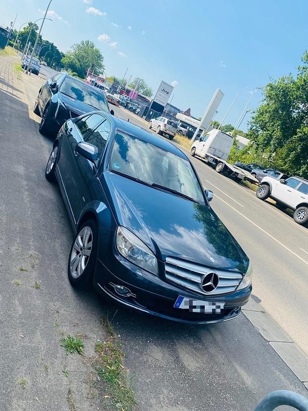 Grau Gebraucht 2007 Mercedes C200 Limousine | 5.500 € (Fairer Preis) - Bild 1/4