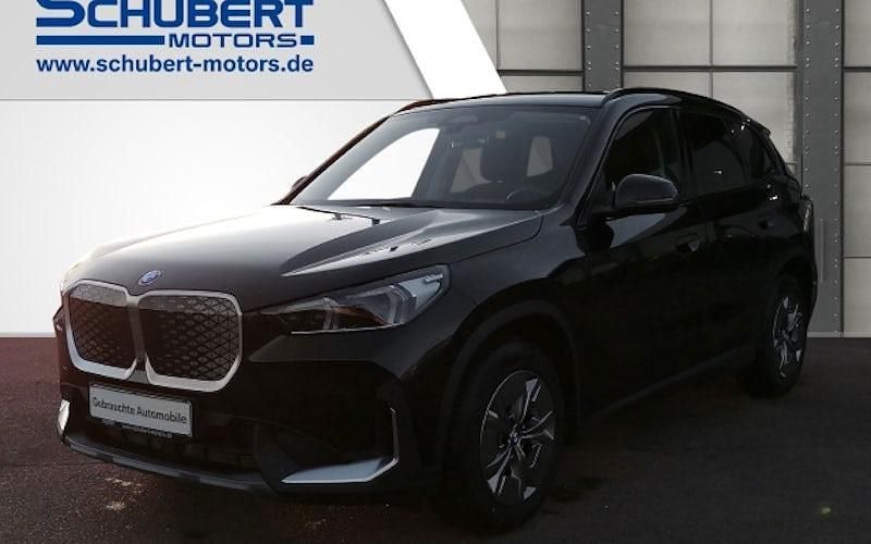 Gebraucht BMW iX1 150 kW (204 PS) 2025 Schwarz SUV
