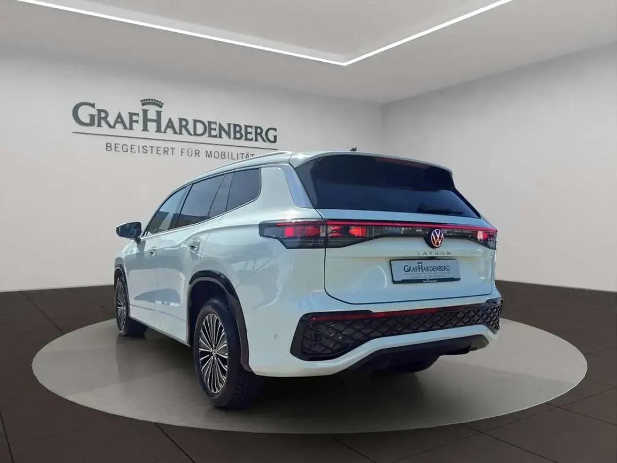 Gebraucht VW Tayron R-line 193 PS (141 kW) 2024 Weiß SUV
