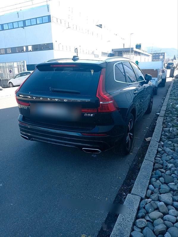 Gebraucht Volvo XC60 R-Design 235 PS (172 kW) 2018 Schwarz SUV