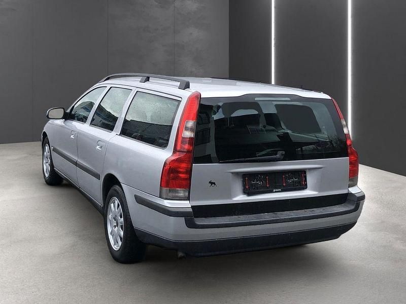 Gebraucht Volvo V70 170 PS (125 kW) 2002 Silber Kombi