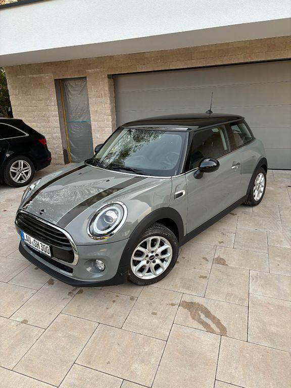 Gebraucht Mini Cooper D 116 PS (85 kW) 2019 Grau Kleinwagen