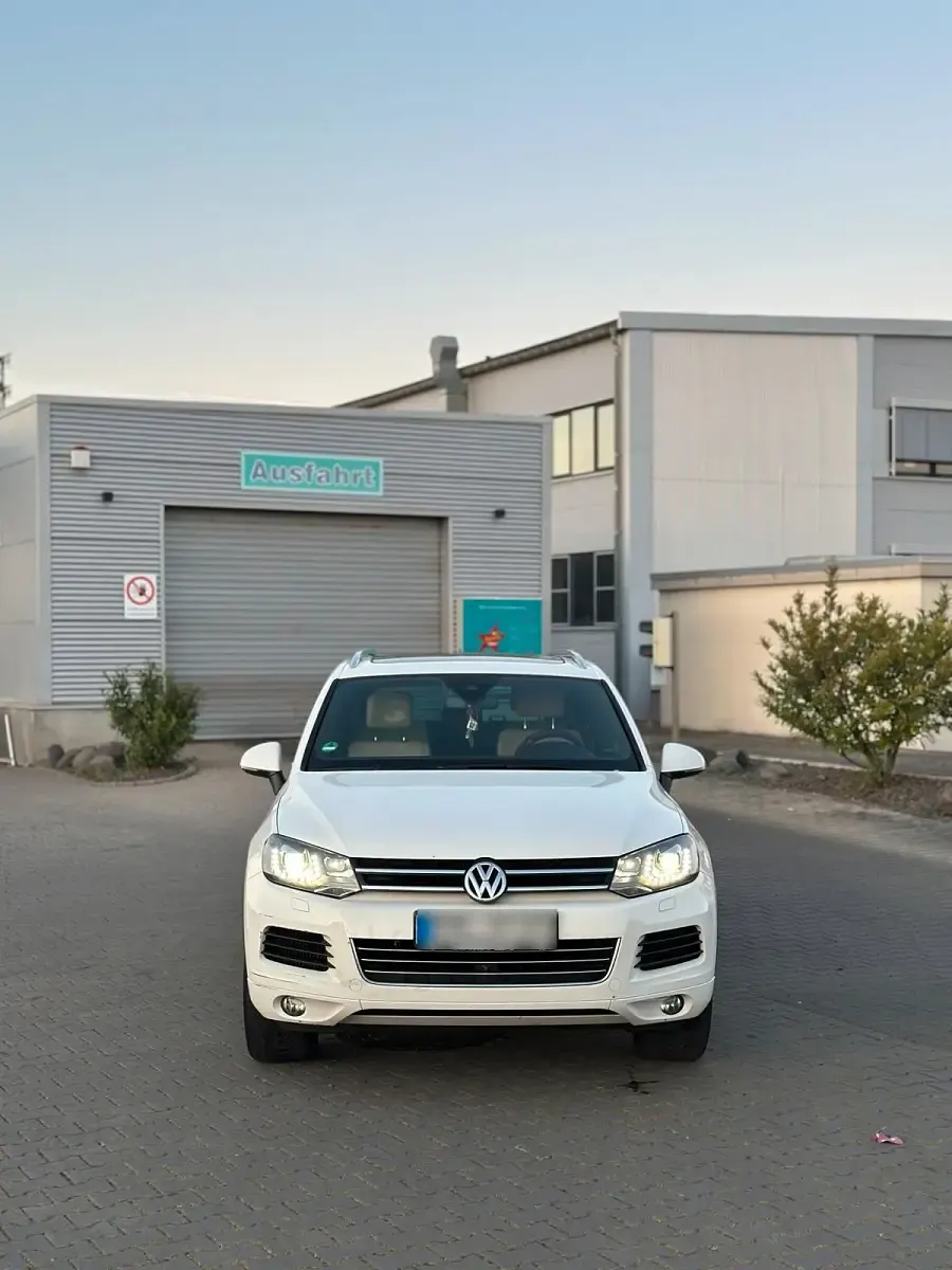 Gebraucht VW Golf VI Exclusive 245 PS (180 kW) 2011 Weiß Kleinwagen