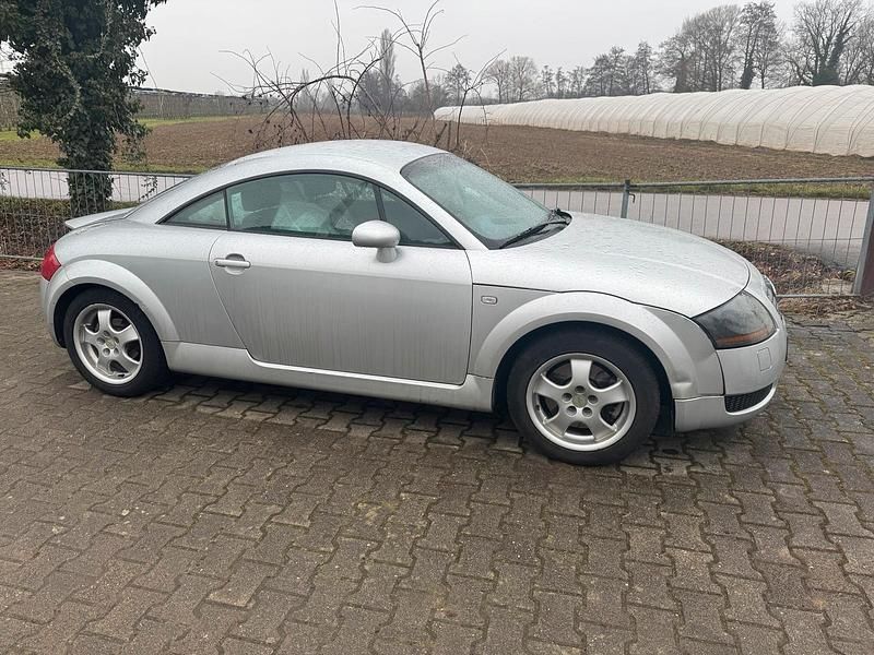 Silber Gebraucht 1999 Audi TT S-Line Coupé | 2.500 € (Superpreis) - Bild 1/4
