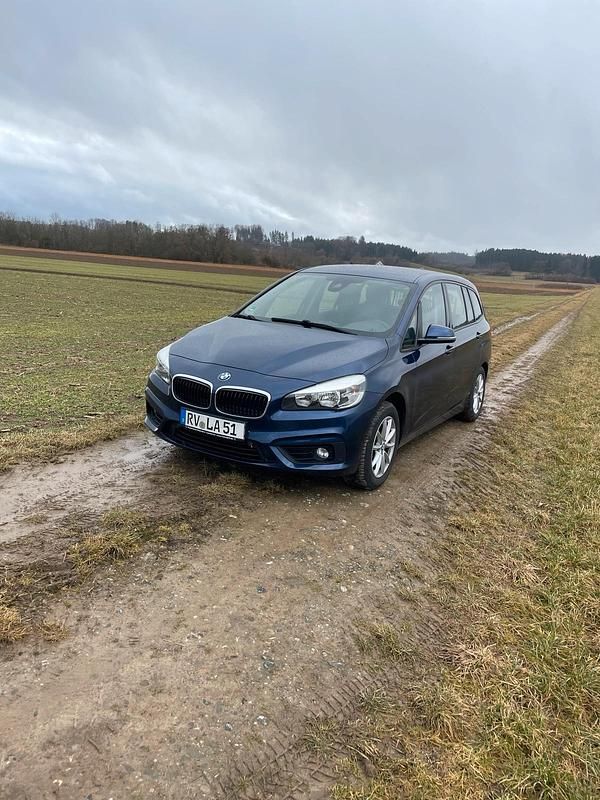 Gebraucht BMW 218 136 PS (100 kW) 2016 Blau Kombi