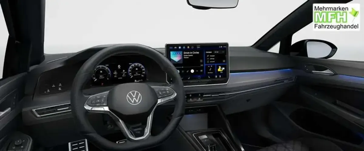 Neu VW Golf VIII R-line 150 PS (110 kW) 2026 Grenadilschwarz metallic Kombi