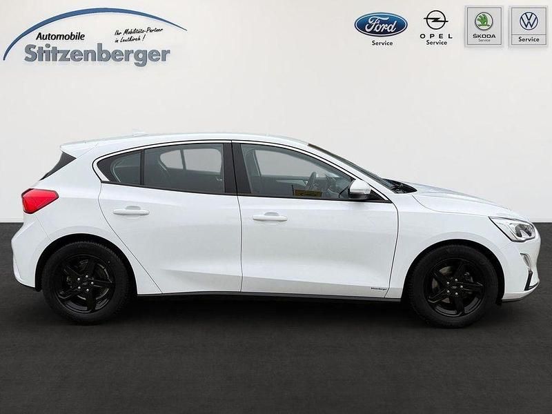 Gebraucht Ford Focus Cool & Connect 125 PS (91 kW) 2019 Frostweiß Limousine