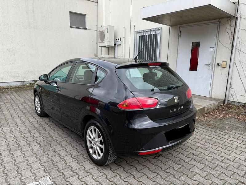 Gebraucht Seat Leon 125 PS (91 kW) 2011 Schwarz Kleinwagen