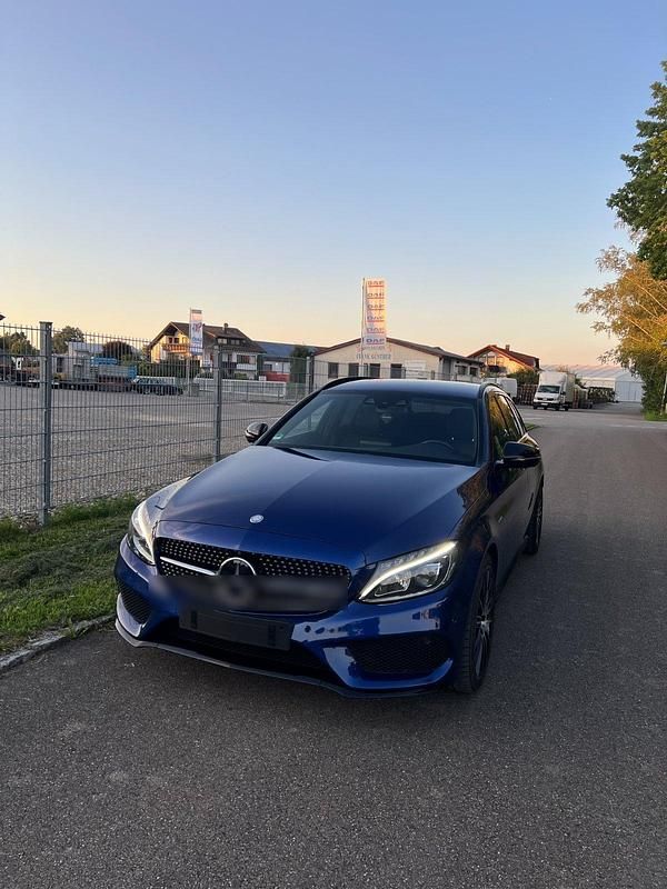 Blau Gebraucht 2016 Mercedes C43 AMG AMG Kombi | 36.000 € (Etwas zu teuer) - Bild 1/4
