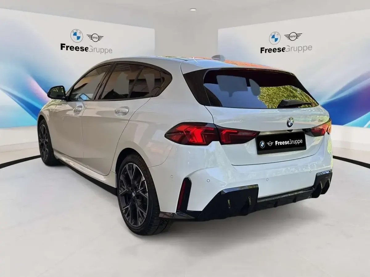 Gebraucht BMW 120 Performance 170 PS (125 kW) 2025 Alpinweiss uni Kleinwagen