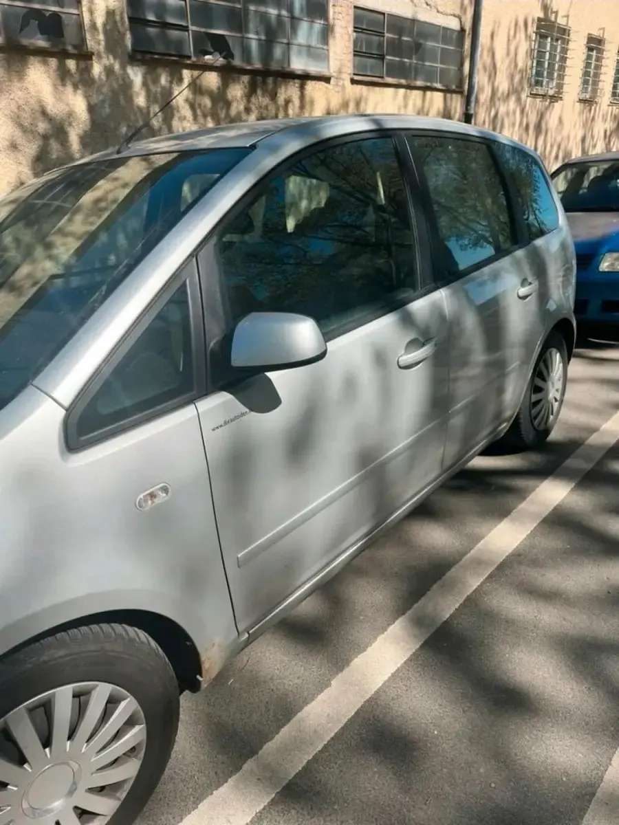 Gebraucht Ford C-MAX 109 PS (80 kW) 2007 Silber Van / Kleinbus