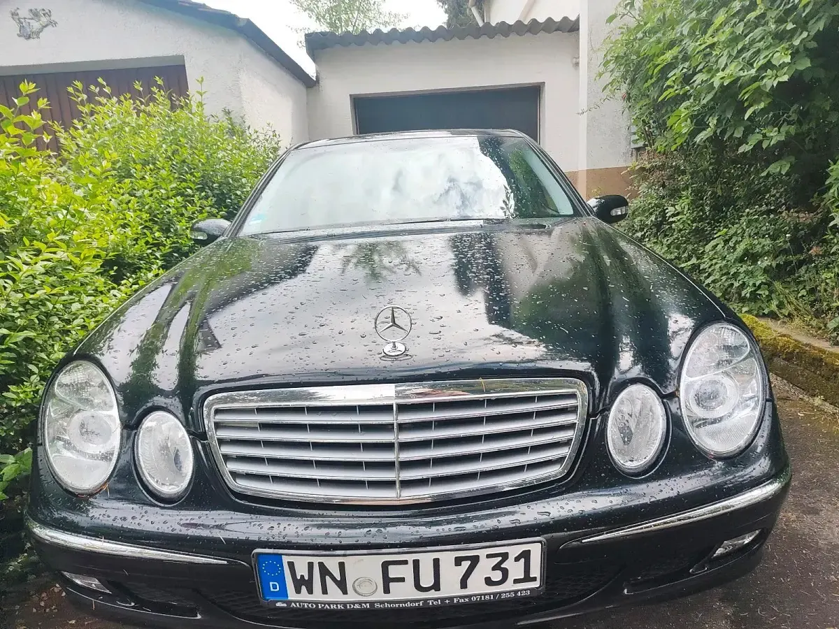 Gebraucht Mercedes E240 177 PS (130 kW) 2003 Andere farben Limousine
