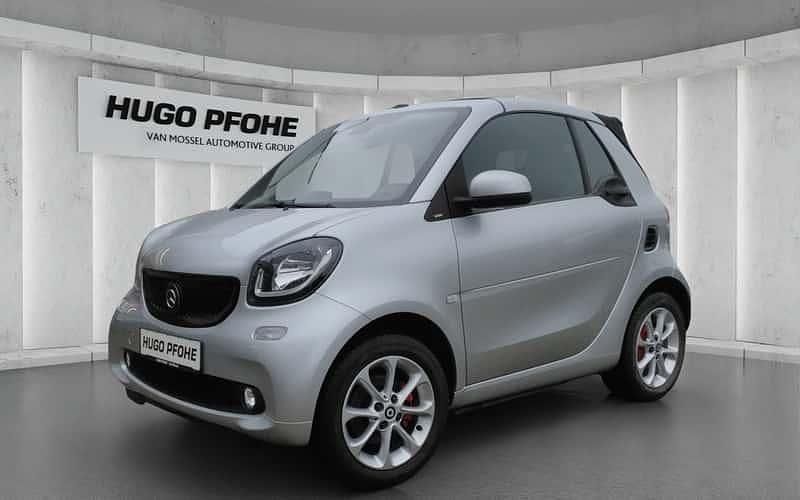 Grau Gebraucht 2019 Smart ForTwo Cabrio Prime Cabrio | 14.450 € (Superpreis) - Bild 1/4
