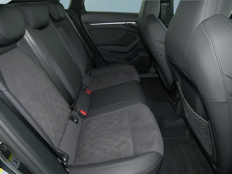 Gebraucht Audi RS3 400 PS (294 kW) 2022 Grau Limousine