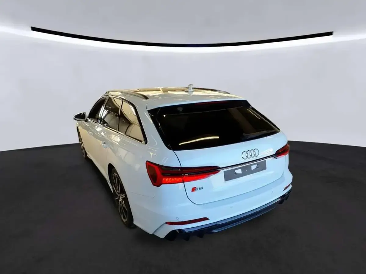 Usata Audi S6 Ambiente 344 CV (253 kW) 2024 Bianco Station wagon
