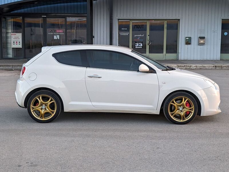 Gebraucht Alfa Romeo MiTo 155 PS (114 kW) 2009 Weiß Kleinwagen