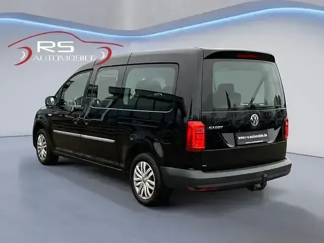 Second-hand VW Caddy Maxi 102 CP (75 kW) 2019 Negru Monovolum