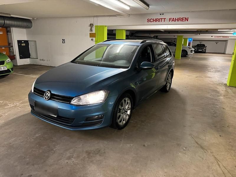 Blau Gebraucht 2014 VW Golf VII Kombi | 11.000 € (Fairer Preis) - Bild 1/4