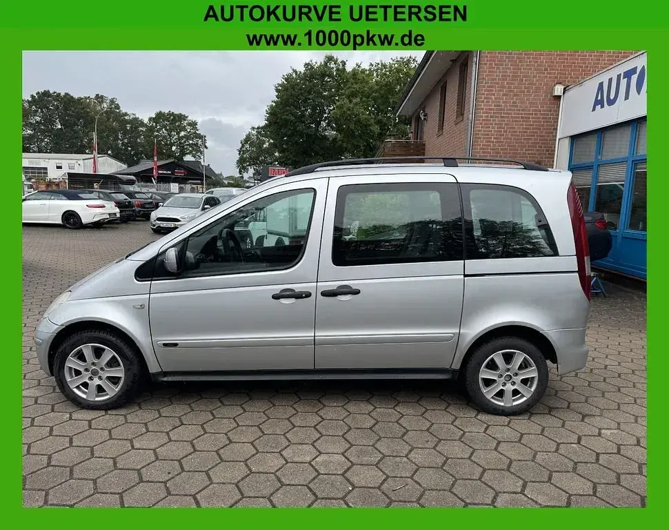 Gebraucht Mercedes Vaneo 102 PS (75 kW) 2005 Silber Van / Kleinbus