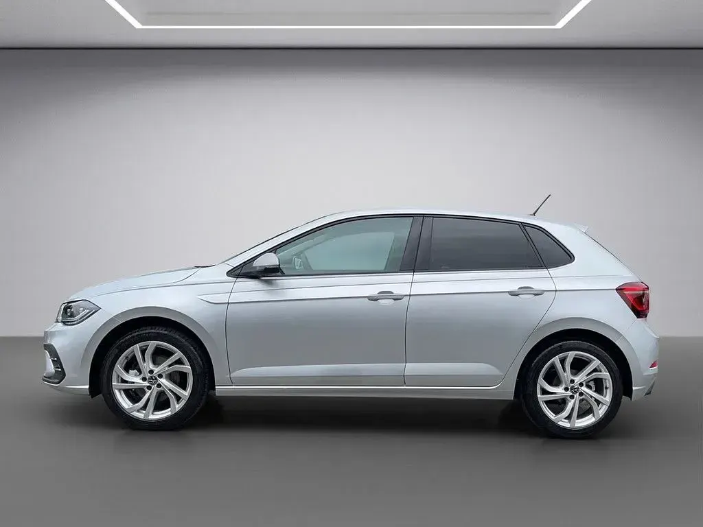 Używany VW Polo Style 116 KM (85 kW) 2024 Srebrny Hatchback