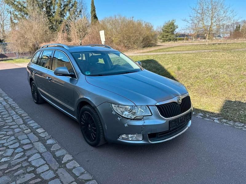 Gebraucht Skoda Superb 160 PS (117 kW) 2010 Kombi