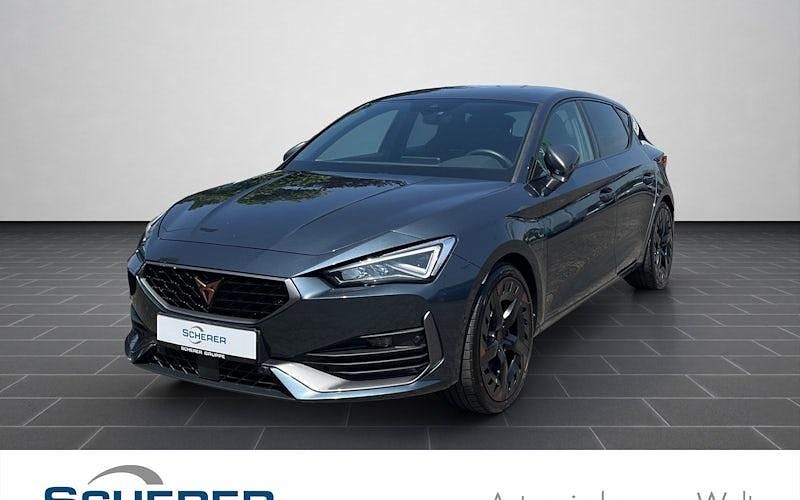 Magnetic grau metallic (metallic) Gebraucht 2022 Cupra Leon VZ Limousine | 24.780 € (Guter Preis) - Bild 1/4