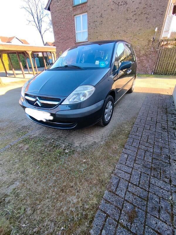 Grau Gebraucht 2004 Citroën C8 Van / Kleinbus | 3.250 € - Bild 1/4