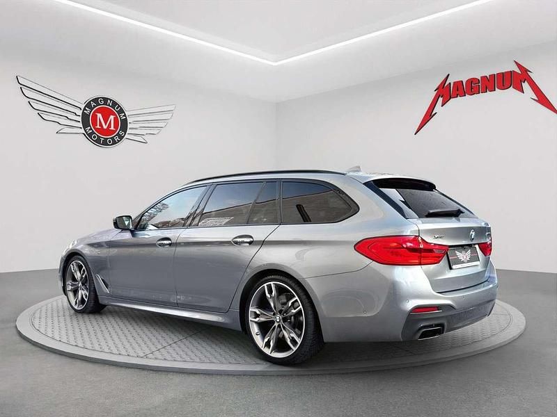 Gebraucht BMW 550 400 PS (294 kW) 2019 Bluestone Kombi