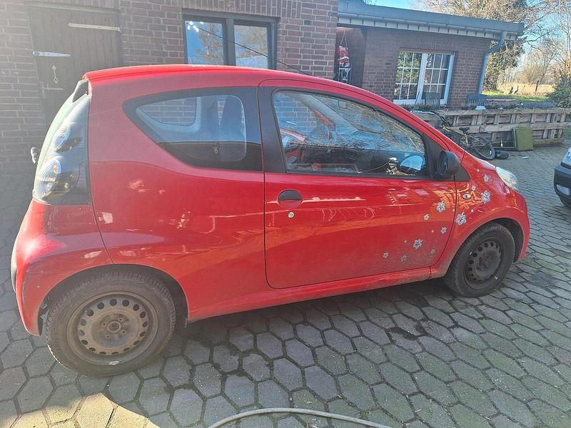 Gebraucht Citroën C1 68 PS (50 kW) 2009 Rot Kleinwagen