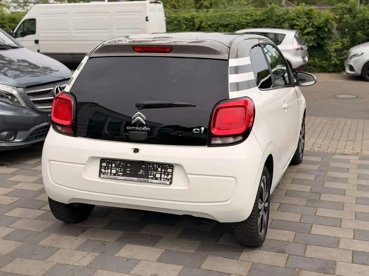 Gebraucht Citroën C1 Shine Edition 82 PS (60 kW) 2015 Weiss 068/deckende lackierung Kleinwagen