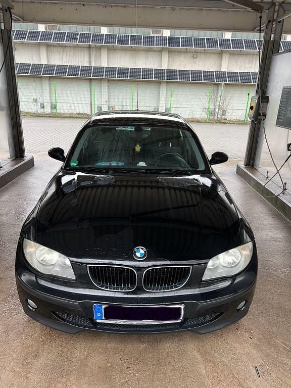 Gebraucht BMW 116 116 PS (85 kW) 2006 Schwarz Kleinwagen