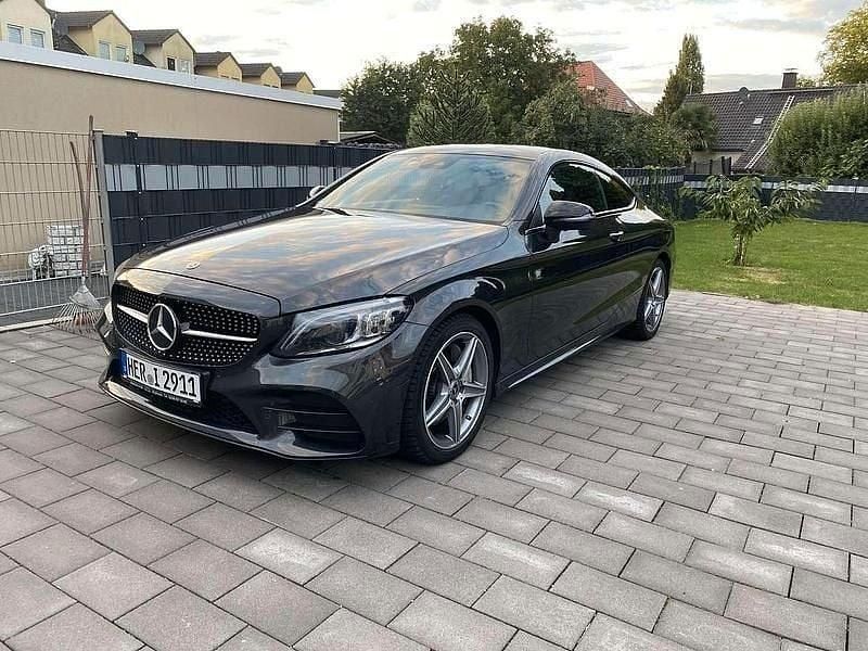 Gebraucht Mercedes C300 211 PS (155 kW) 2024 Limousine