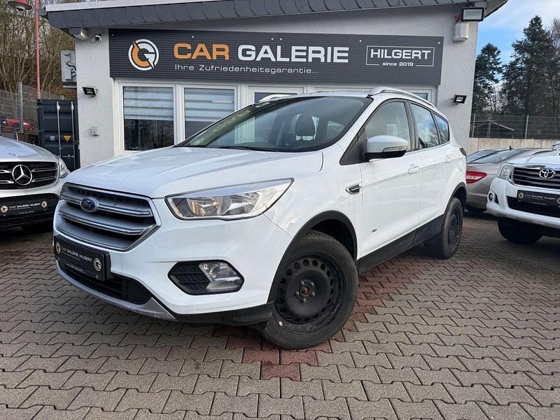 Gebraucht Ford Kuga Trend 175 PS (128 kW) 2018 Weiß SUV